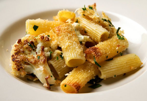 Rigatoni and cauliflower al forno