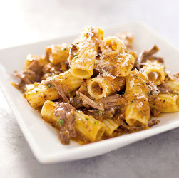 Rigatoni with beef and onion ragu