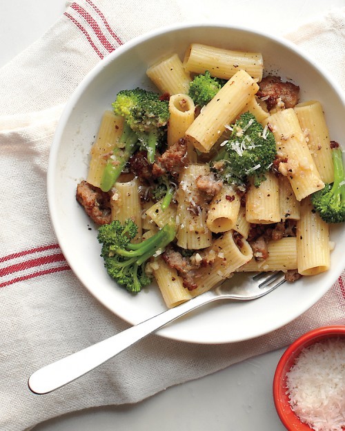Rigatoni with broccoli and sausage