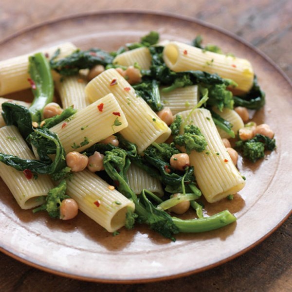 Rigatoni with broccoli rabe and chickpeas