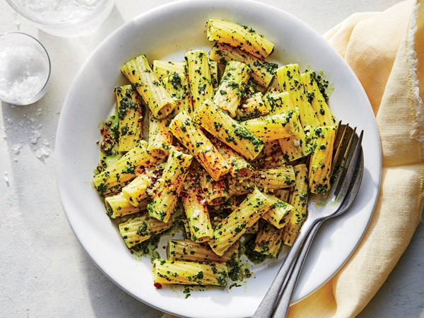 Rigatoni with kale pesto