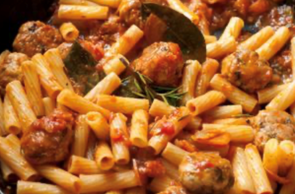 Rigatoni with meatballs (Rigatoni con polpettine)
