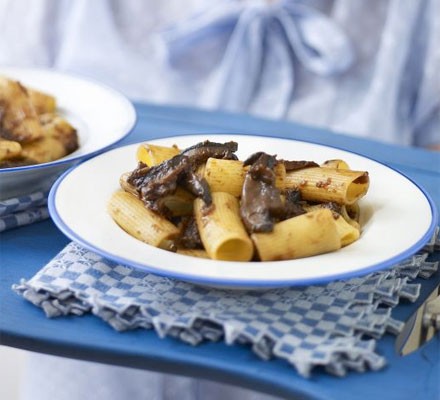 Rigatoni with mushroom and red wine ragu
