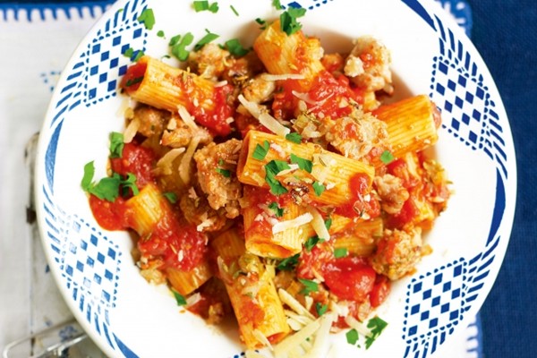 Rigatoni with quick pork ragu