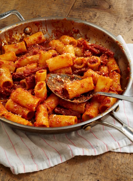 Rigatoni with spicy salami and tomato