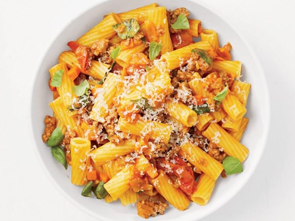 Rigatoni with summer Bolognese 