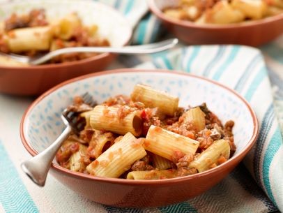 Rigatoni with vegetable Bolognese