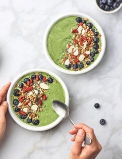 Rise n' shine smoothie bowl