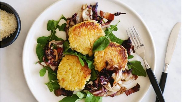 Risotto cakes with radicchio and pancetta