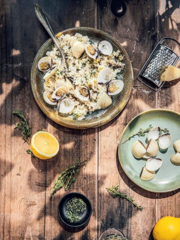 Risotto with clams and lemon (Risotto alle vongole e limone)