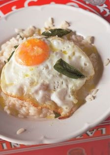 Risotto with fried egg