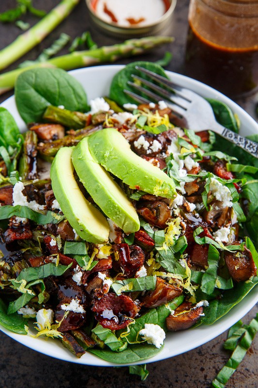 Roast asparagus and mushroom chicken spinach salad with bacon, avocado and goat cheese
