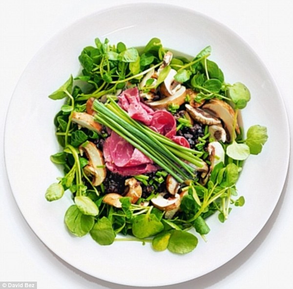 Roast beef, black lentils and mushrooms