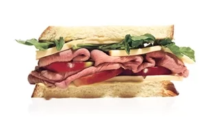 Roast beef, Gouda, and apple sandwich