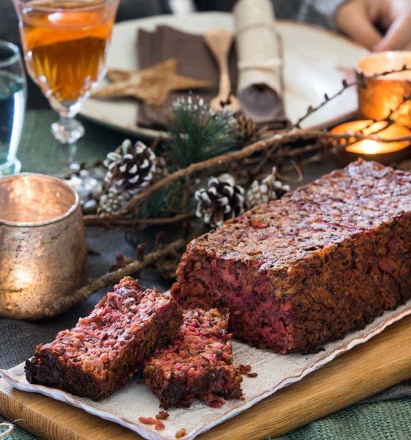 Roast beetroot and apple stuffing loaf