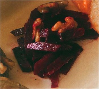Roast beets with wine vinegar, butter, and parsley (hot)