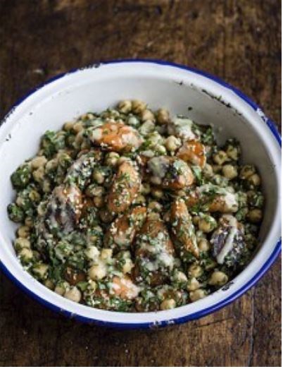 Roast carrot, coriander and chickpea salad
