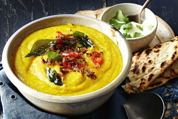 Roast cauliflower dhal soup