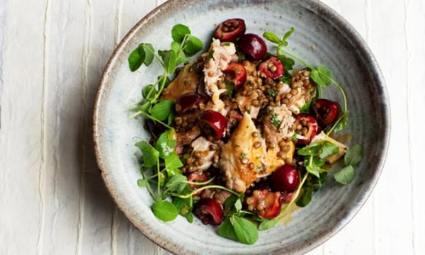 Roast chicken salad with lentils and cherries