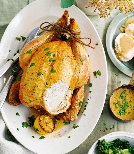 Roast chicken with garlic and herb cheese sauce
