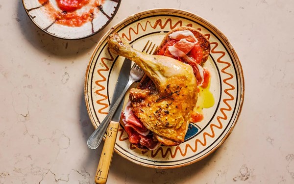 Roast chicken with Mallorcan pamboli