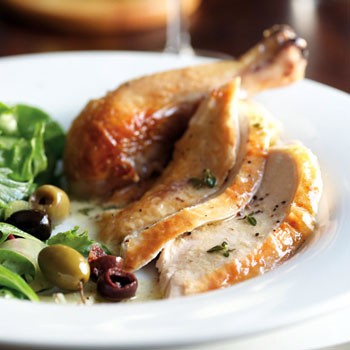 Roast chicken with mustard-thyme sauce and green salad with olives