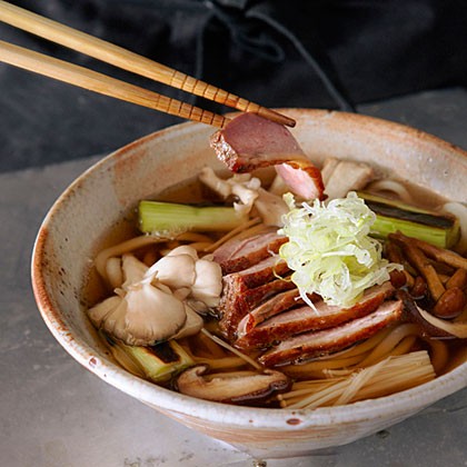 Roast duck and mushroom udon (Kamo kinoko udon)