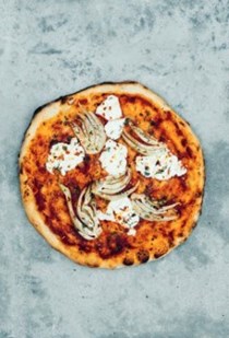 Roast fennel, goat's curd, thyme, chilli [pizza]
