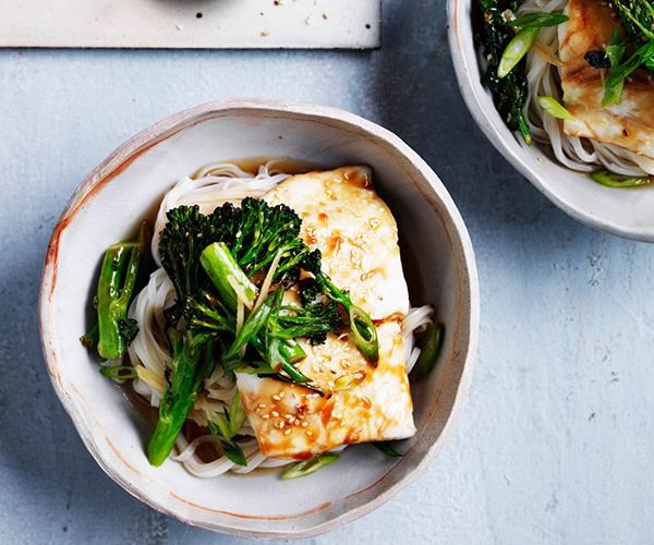 Roast fish with soy, noodles and broccolini