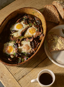 Roast garlic mushrooms with parsley and eggs