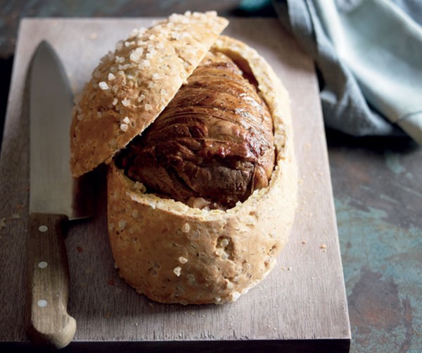 Roast lamb shoulder in salt crust (Rôti d’agneau en croute de sel)