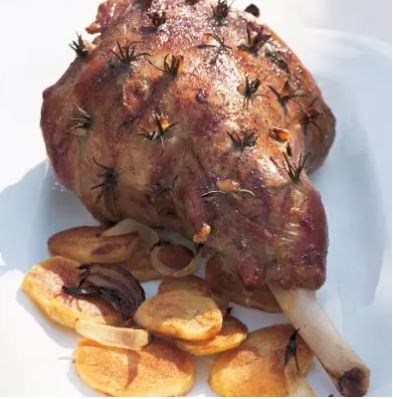 Roast lamb with garlic and rosemary