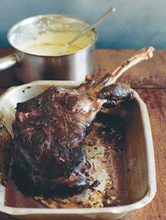 Roast leg of venison with pepper sauce (Cuisse de chevreuil rôtie, sauce poivrade)