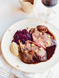 Roast mallard with celeriac purée and red cabbage (Colvert, purée de céleri-rave, choux rouge)