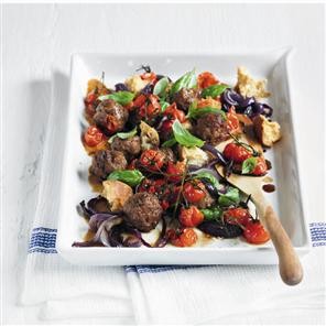 Roast meatballs with tomatoes