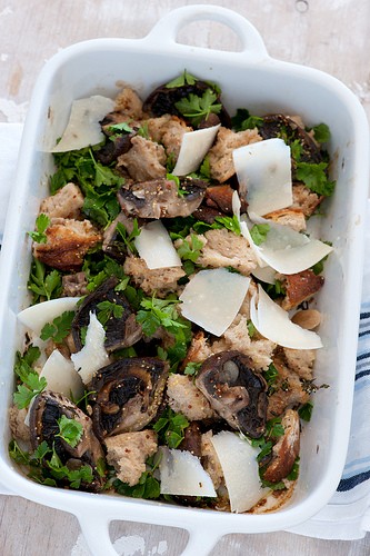 Roast mushroom & bread salad