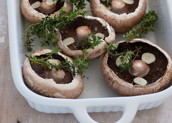 Roast mushroom 'toasts'