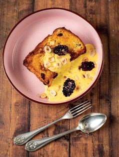 Roast panettone with boozy sabayon (Panettone arrosto con zabaglione al passito)