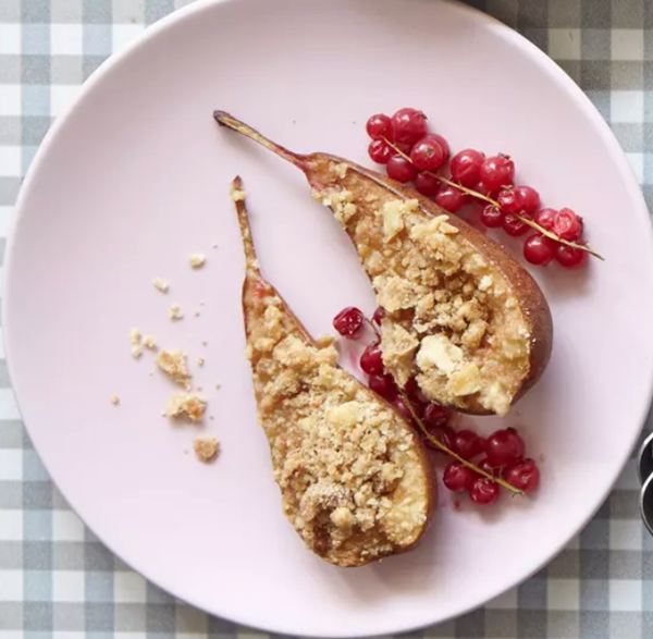 Roast pears with crumble topping