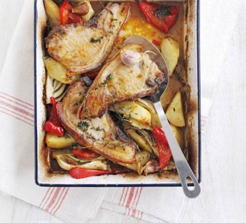 Roast pork chops with fennel & potatoes