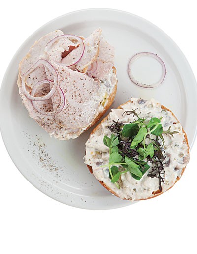 Roast pork sandwich 