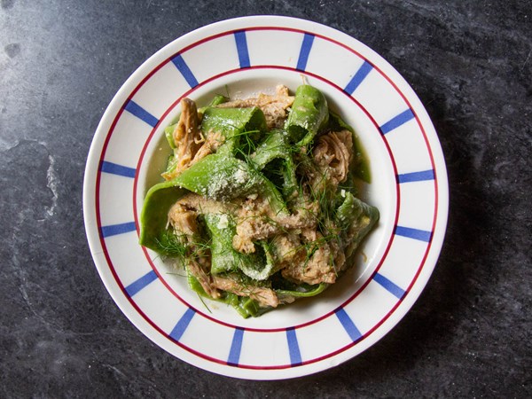 Roast pork shoulder ragù in bianco with pasta