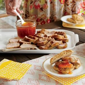Roast pork tenderloin with spicy apricot jam