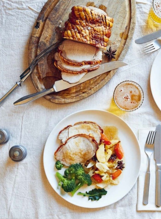 Roast pork with apples & star anise