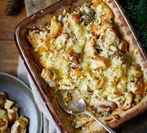 Roast potato, turkey, sausage & stuffing pie