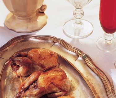 Roast quail stuffed with Italian sausages (Quaglia arrosto con salsicce)