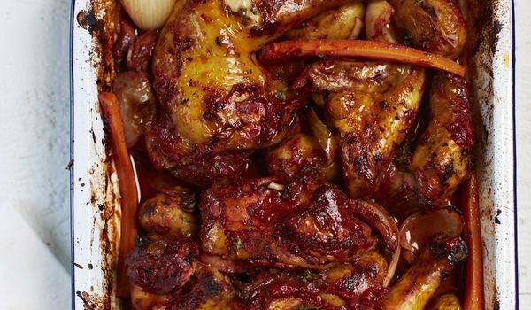 Roast red wine chicken (Poulet rôti au vin rouge)