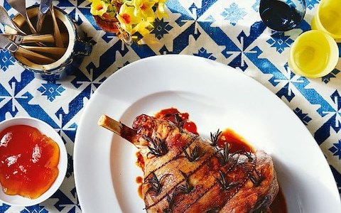 Roast spinach-stuffed lamb leg with grapefruit jelly