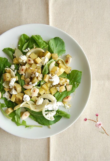 Roast sweet potato and goat cheese salad