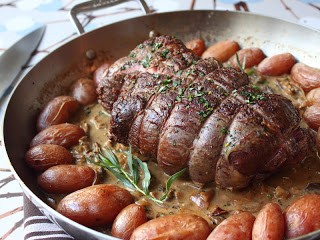 Roast tenderloin of beef with porcini-shallot-tarragon pan sauce